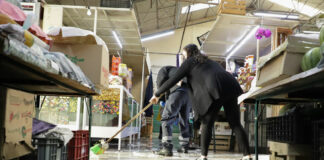 Lalo Rivera dignificará 30 mercados de la ciudad mercados