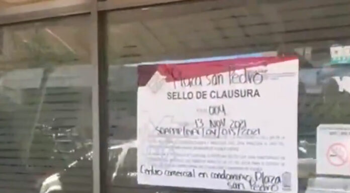 Chocan locatarios y funcionarios de Soapap por clausura de Plaza San Pedro