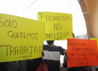 Protestan contra reubicación de puestos navideños en San Pedro Cholula