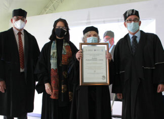 En Puebla otorgan Doctorado Honoris Causa a Elena Poniatowska