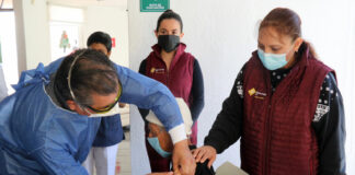 Aplica SEDIF vacunas contra la influenza en asilos