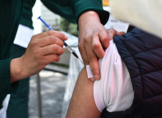 Abren registro para refuerzo en adultos de 30 años y más