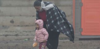 Entrega gobierno apoyos por temporada invernal apoyos