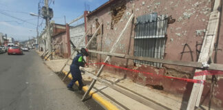 Ganan amparo 500 damnificados por sismo de 2017 en Oaxaca Deberán de recibir 105 mil pesos para reconstruir sus viviendas. Foto: @CEPCO_GobOax // Ilustrativa