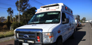 Automovilista muere por choque contra autobús El conductor de luna camioneta invadió el carril y se estrelló contra un autobús de ADO.