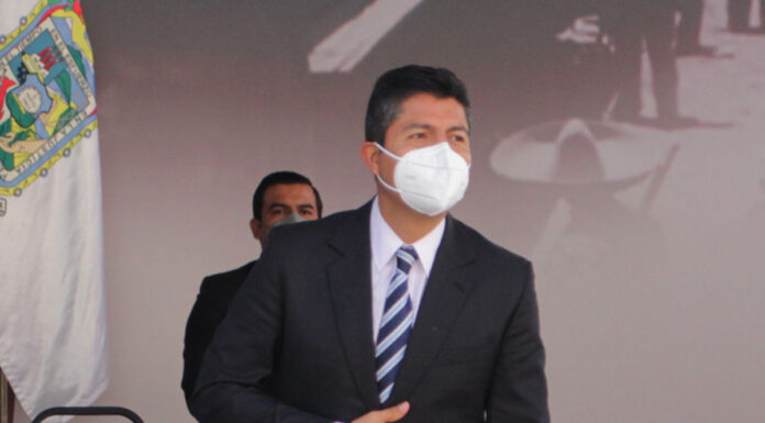 Crédito para cerrar el año, analiza Eduardo Rivera Eduardo Rivera se reunirá con el tesorera municipal para analizar esta y otras opciones. Foto: Es Imagen