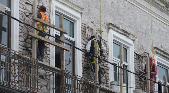 Aún hay daños en 50 edificios del centro por sismo de 2017 Se descartó un plan de expropiación para estos edificios.