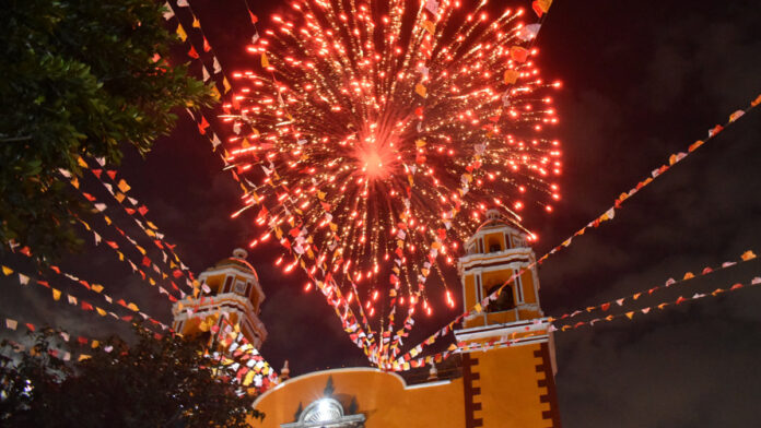 La explosión causó temor entre las personas que asistían a los festejos de la virgen de Guadalupe. Foto: Es Imagen // Ilustrativa
