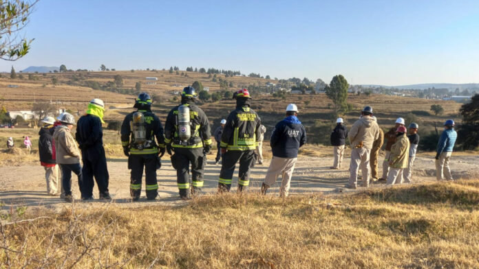 Pemex y Bomberos de Puebla clausurarán la toma y harán el sellado del ducto. Foto: @PC_Estatal