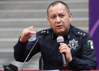 José Tlachi renuncia a la Secretaría de Seguridad en Puebla capital A largo de su carrera, José Tlachi presuntamente ha estado ligado “La Hermandad”.