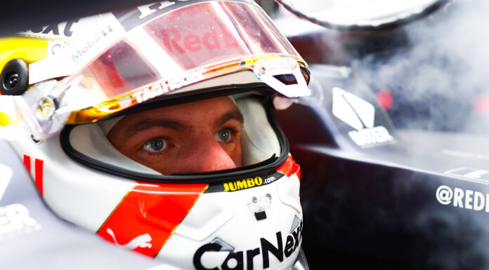 Max Verstappen se corona campeón de la Fórmula 1 Max Verstappen superó a su competidor Lewis Hamilton en un circuito renovado de Yas Marina. Foto: @Max33Verstappen