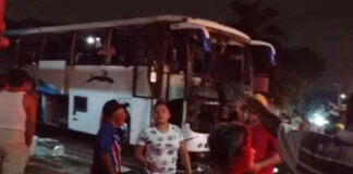 Estalla pirotecnia en autobús de peregrinos; hay 8 heridos Los jóvenes peregrinos, viajaban a la localidad de San José de Tapia, en el municipio de Naranjal, provenientes de la Ciudad de México