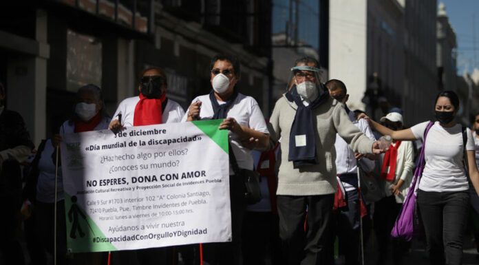 Personas ciegas exigen inclusión laboral en Puebla Pidieron más oportunidades laborales y educativas. Foto: Es Imagen