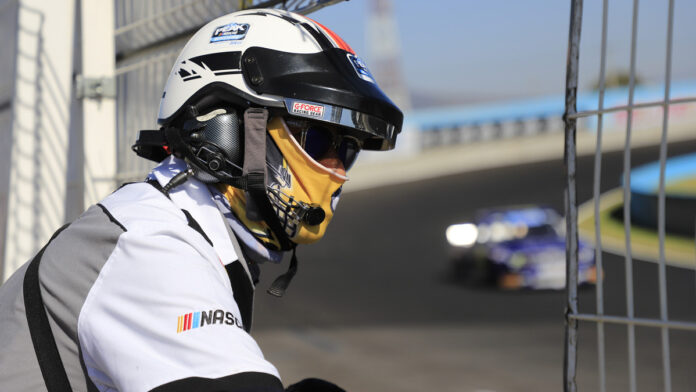 Disfrutaron de la última carrera de la Nascar Peak México Series. Foto: Especial