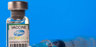 Aplicará EU refuerzo de Pfizer a partir de 16 años Se aplicará solo a aquellos jóvenes que hayan sido inoculados hace seis meses como mínimo. Foto: Especial