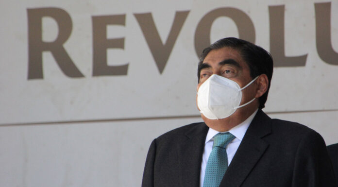 Tercer informe será austero y sin porras, adelanta Barbosa El Tercer Informe será en Congreso de Puebla.