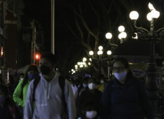 Ponen tope de 3.50 pesos a cobro de Alumbrado Público Ayuntamiento paga 300 mdp anuales a CFE, reportaron en rueda de prensa. Foto: Es Imagen