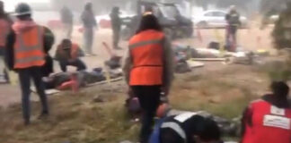 Trabajadores de Santa Lucía sufren aparatoso accidente Resultaron lesionados 22 trabajadores del aeropuerto.