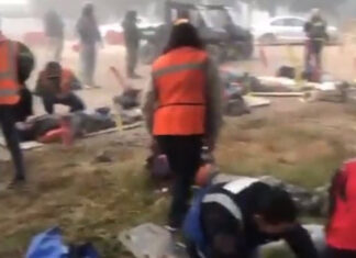 Trabajadores de Santa Lucía sufren aparatoso accidente Resultaron lesionados 22 trabajadores del aeropuerto.