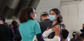 Vacunación anticovid también da alivio a chavos de Puebla Se sienten aliviados pues la protección que les da el biológico les permite reincorporarse a sus actividades. Foto: Es Imagen