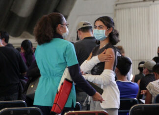 Vacunación anticovid también da alivio a chavos de Puebla Se sienten aliviados pues la protección que les da el biológico les permite reincorporarse a sus actividades. Foto: Es Imagen