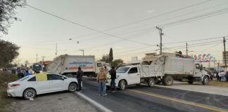 Pobladores bloquean carretera libre a Tehuacán