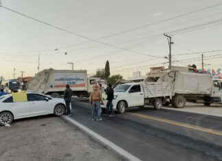 Pobladores bloquean carretera libre a Tehuacán