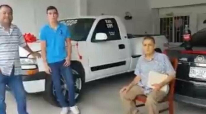 Mexicano con cáncer rifa camioneta para su tratamiento y se la regresan