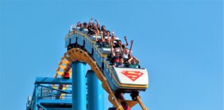 Localizan en Six Flags a joven reportada como desaparecida en NL Six Flags Superman the last escape