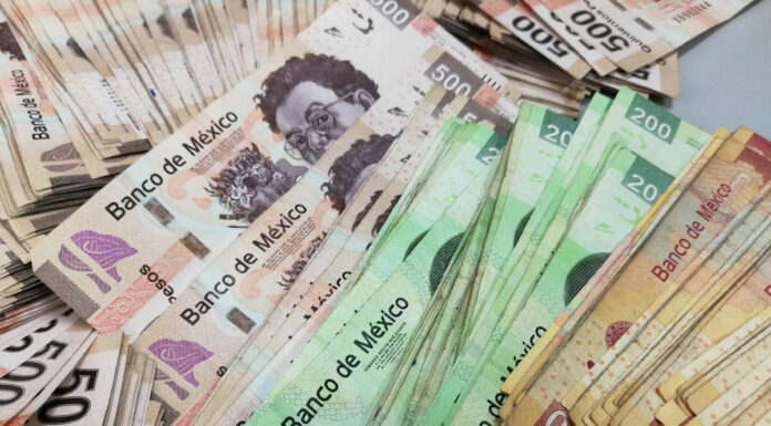 Aguinaldo completo para funcionarios, anuncia López Obrador aguinaldos