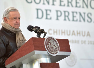Respalda AMLO pedir a funcionarios declaración 5 de 5 AMLO afirmó que la medida ayudará a que no haya corrupción. Foto: Es Imagen