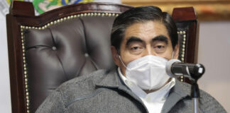 Barbosa, Lalo Rivera y diputados discutirán sobre alumbrado público El gobernador aseguró que no hay denuncias sobre el comercio “malévolo” de restos humanos o sobre la exhumación de cuerpos en panteones.