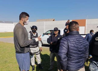 Basquetbolista Alexis Cervantes se reunirá con familiares El basquetbolista volará este jueves desde Morelia a Sinaloa para reunirse con su hermano. Foto: Especial