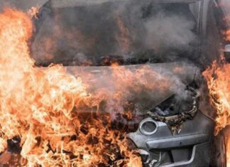 Con autos bombas liberan a reo en Tula Se sabe que al menos 9 reos más escaparon o fueron rescatados. Especial