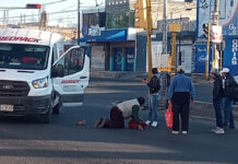 Chofer de Redpack se lleva a peatón en Av. La Fragua Una persona fue atropellada por el chofer de un vehículo de paquetería