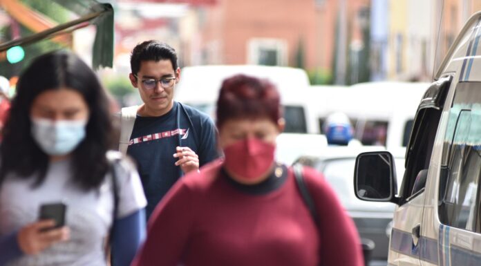 Covid-19 contagia a 4 mil mexicanos en últimas 24 horas La pandemia por Covid-19 rondaría los 448.000 fallecidos en el país.