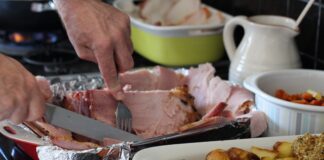 Poblanos desembolsarán hasta 3 mil pesos para cena navideña