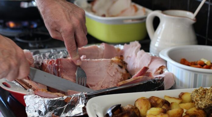 Poblanos desembolsarán hasta 3 mil pesos para cena navideña