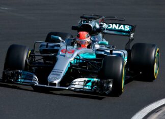 Mercedes pretende volver al plateado en 2022