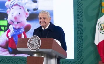 Tengo mucha fe en el porvenir: AMLO en mensaje de Año Nuevo "Tengo mucha fe en el porvenir. Les deseo a todos los mexicanos, de manera sincera, que nos vaya bien", dijo AMLO. Foto: Es Imagen