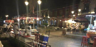 Quitan a hamburgueseros del zócalo de Huauchinango hamburgueseros