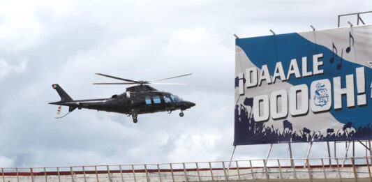 Los helicópteros siguen a la venta