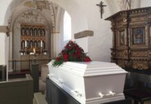 México supera los 300 mil muertos por COVID-19