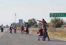 ¡Otra vez! Caravana migrante toma la México-Puebla caravana