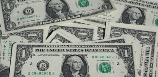 Liberan a violador tras pagar fianza en un dólar.