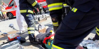 Choque entre cuatro vehículos deja 15 heridos en Puebla