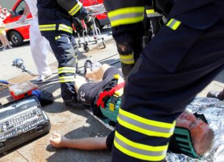 Choque entre cuatro vehículos deja 15 heridos en Puebla