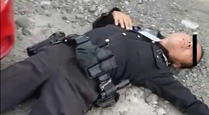 A cabezazos, agreden a policía de Texmelucan Policía