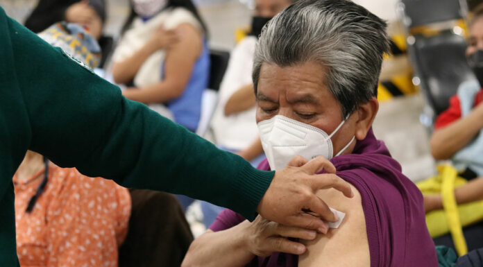 ¡OJO! Aplicarán refuerzo anti Covid en 49 municipios poblanos refuerzo