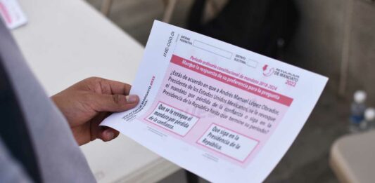 El gobernador acusó al INE de haber aplicado restricciones con el propósito de “achicar” la posibilidad de que sea un proceso exitoso.